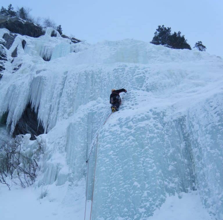 escalada en hielo_noruega